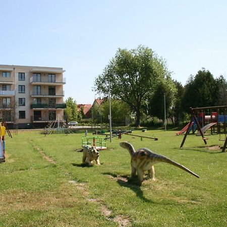 Grey & White Pogodne Apartment Колобжег Екстериор снимка